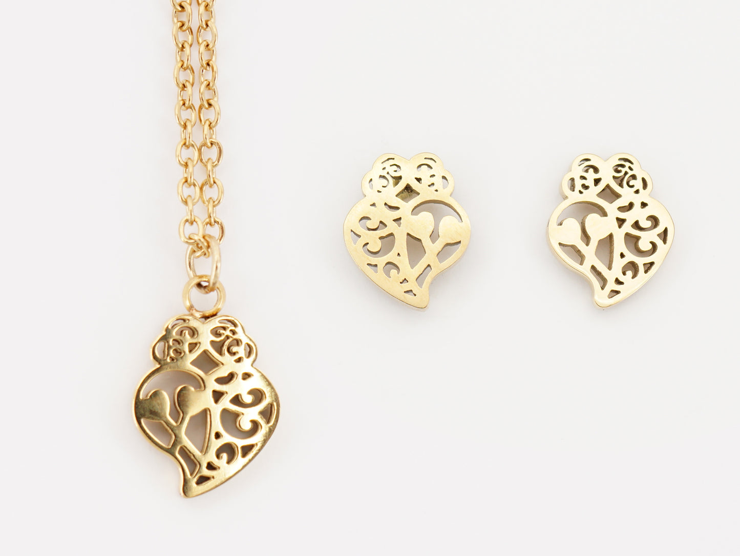 Conjunto Coração de Viana Mini, Brincos e Colar, Inspirados na Filigrana Portuguesa, Aço Inoxidável Dourado