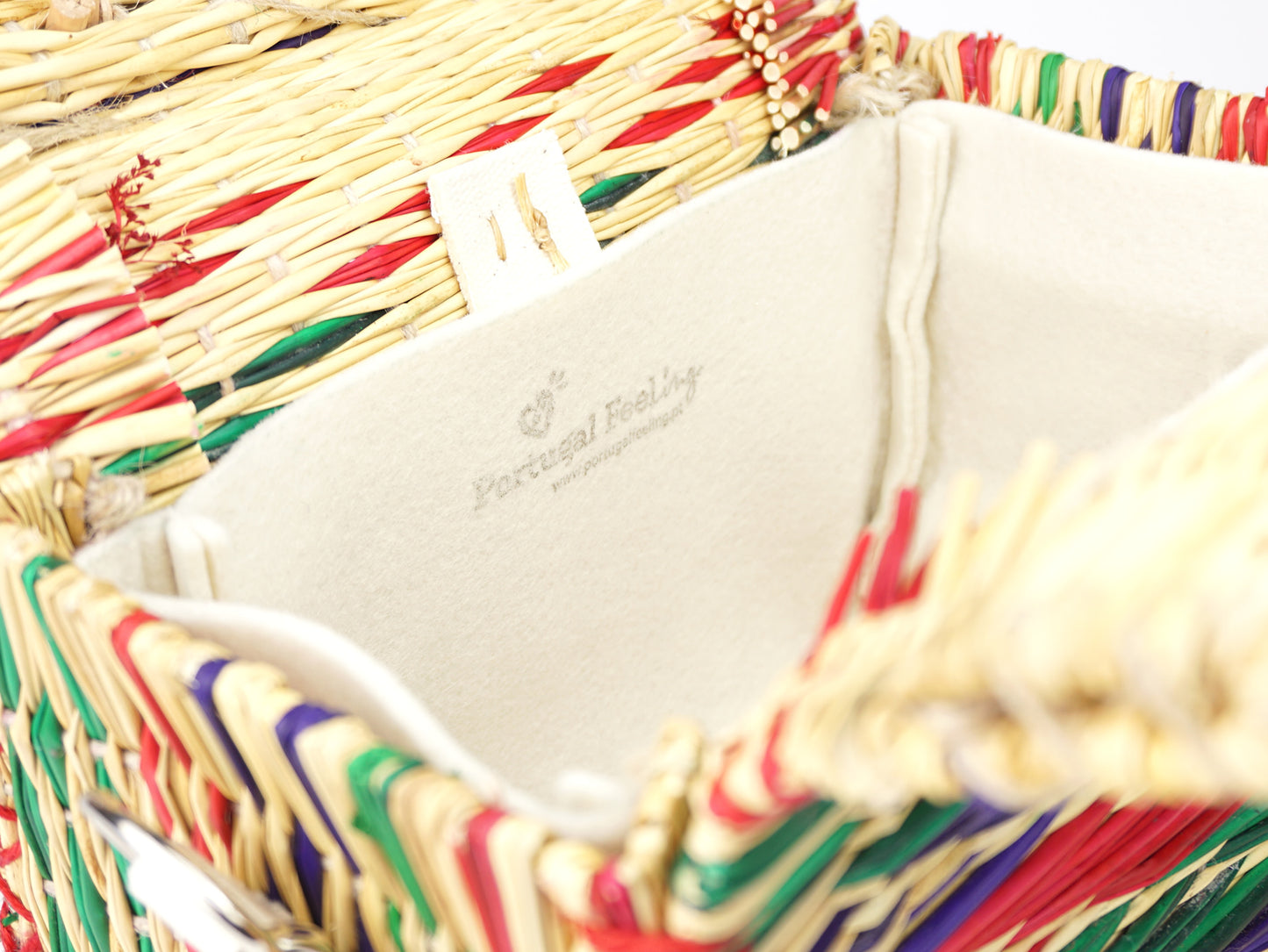 Cesta de Junco com Alça em Algodão, Cestaria Tradicional de Portuguesa - Pormenor Interior com Forro em Feltro