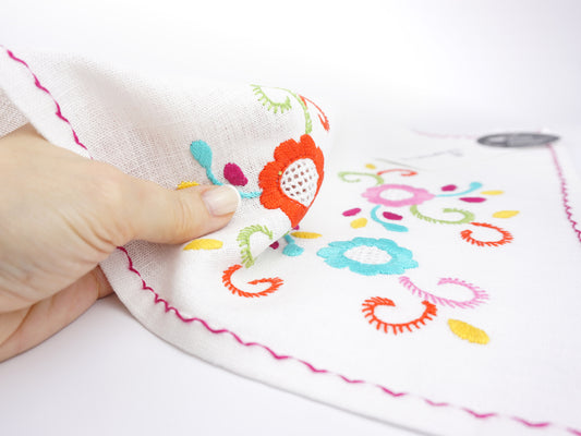 Individual de Mesa, Desenho Colorido, Bordado de Viana