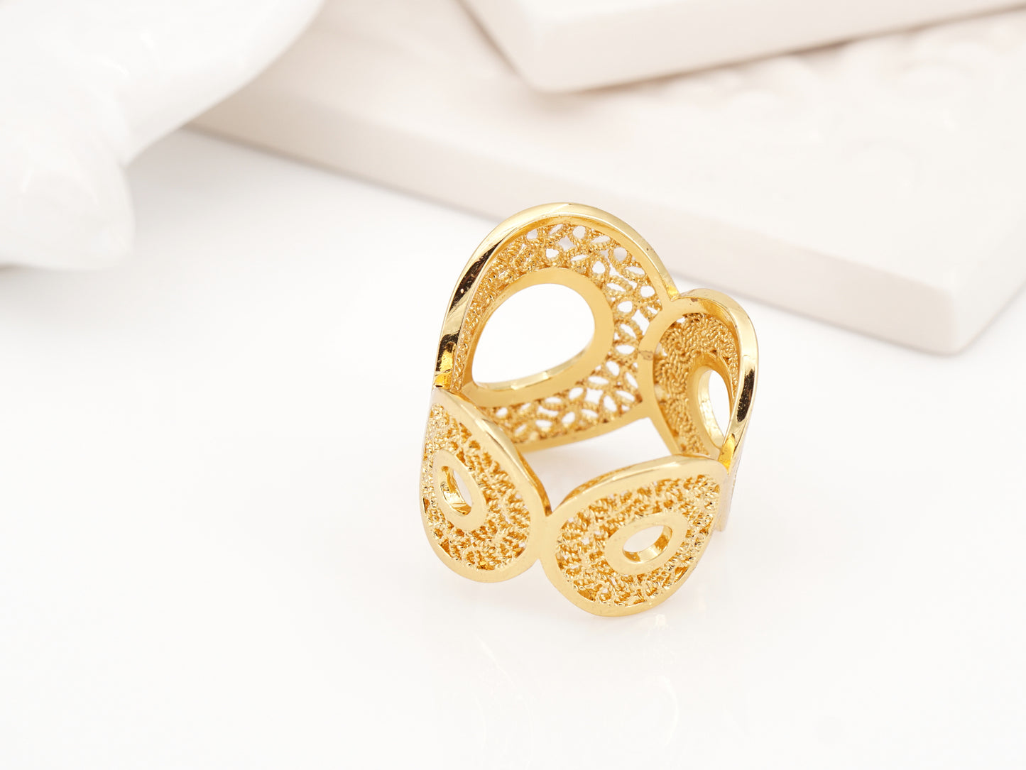 Anel Geométrico com Círculos, Inspirado na Filigrana Portuguesa, Aço Inoxidável Dourado
