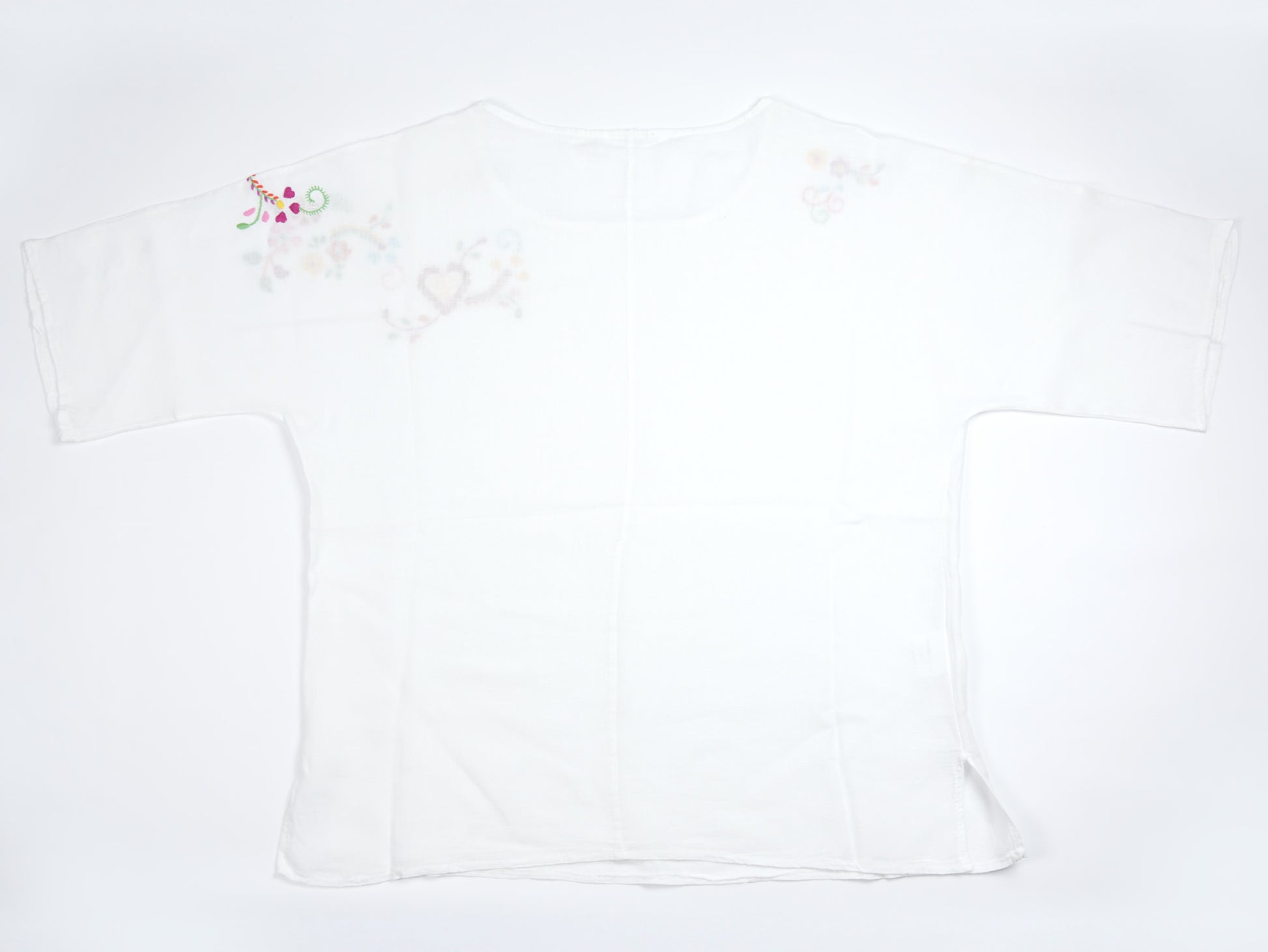 Blusa Branca, em Linho com Bordado de Viana, Tamanho Único - Vista de Trás