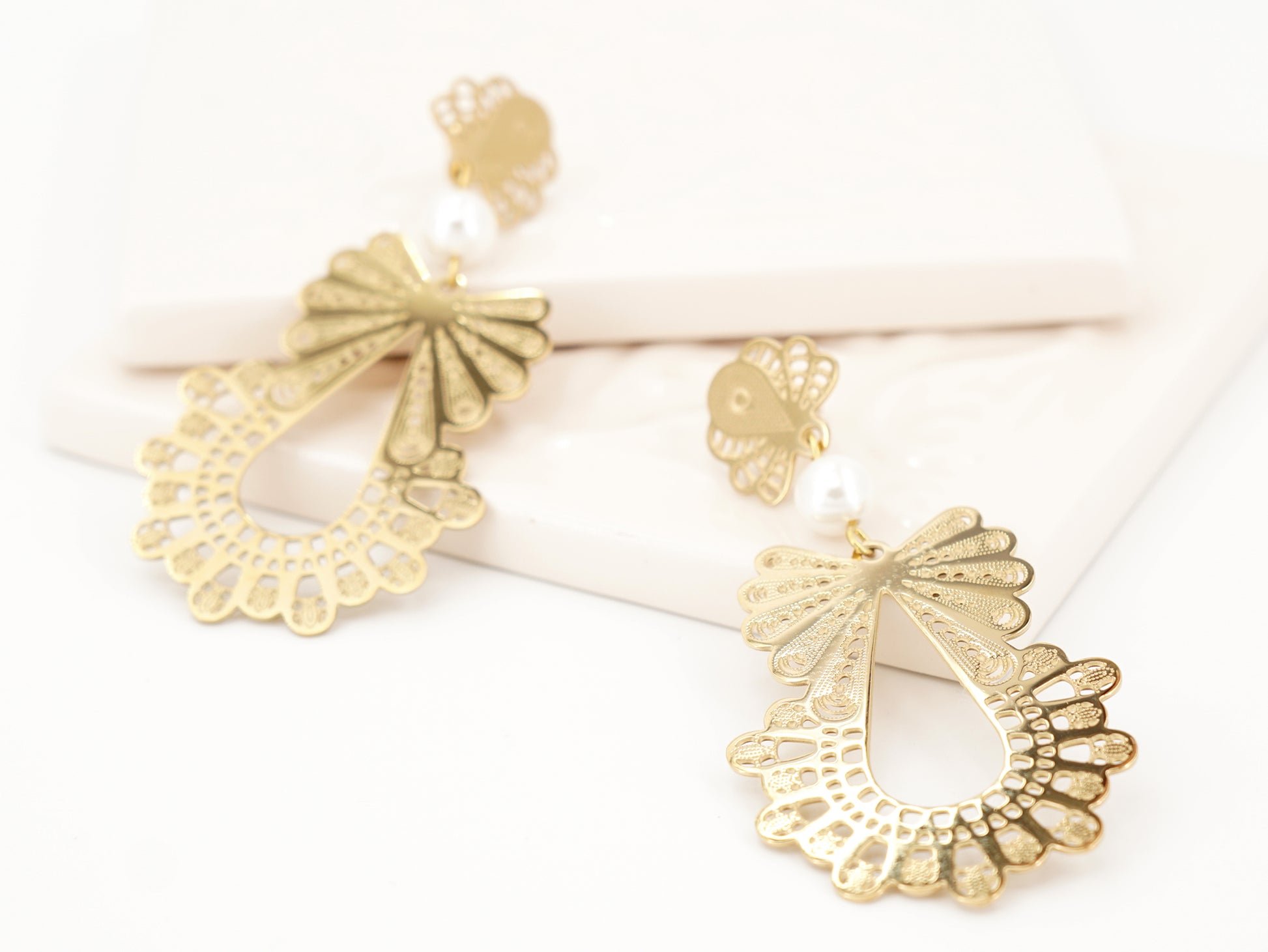 Brincos Grandes com Pérolas, Inspirados na Filigrana Portuguesa, Aço Inoxidável Dourado