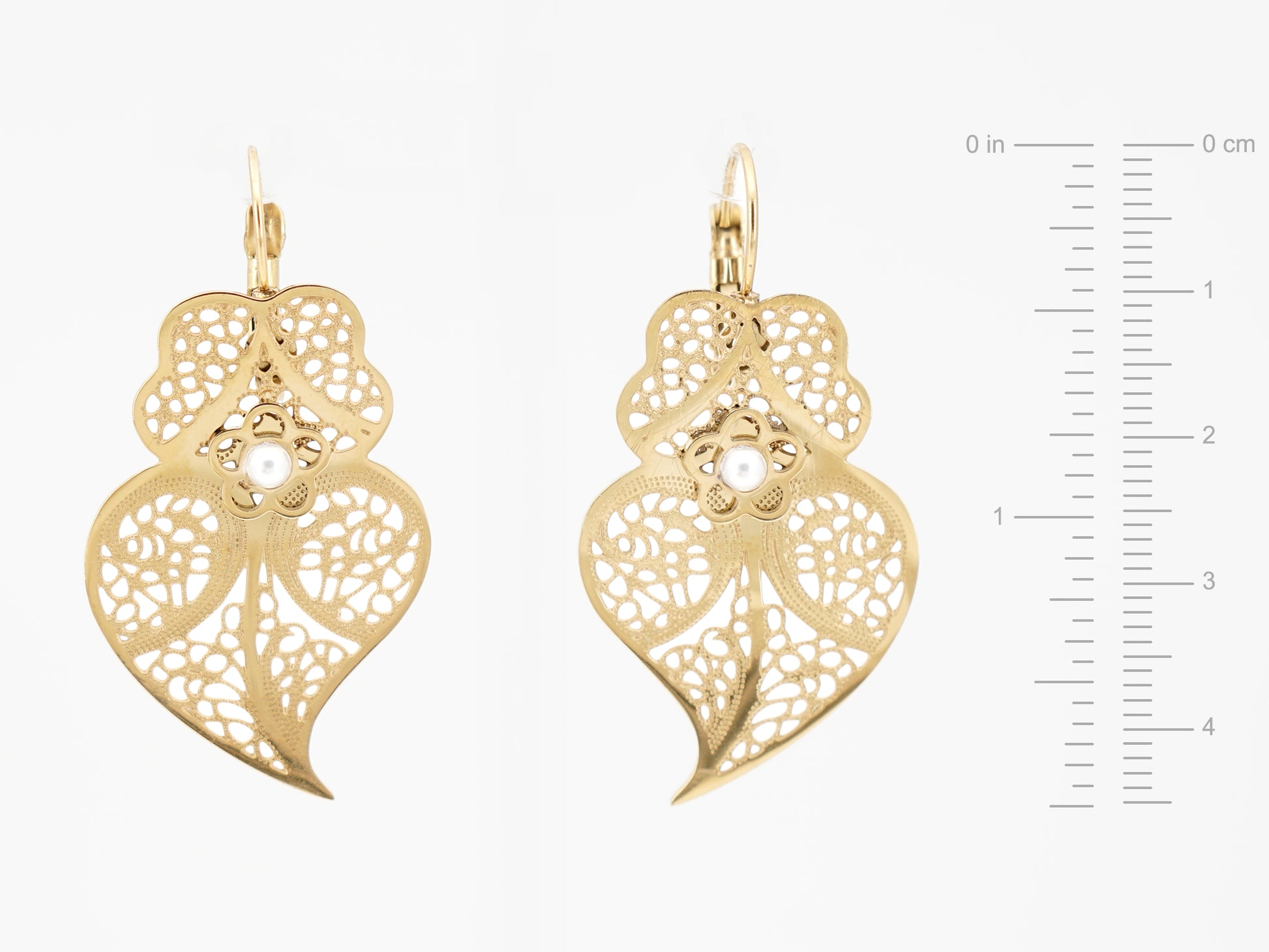 Brincos Coração de Viana Médios com Pérolas, Inspirados na Filigrana Portuguesa, Aço Inoxidável Dourado - Medidas