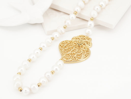 Colar Coração de Viana Tradicional Grande e Pérolas, Inspirado na Filigrana Portuguesa, Aço Inoxidável Dourado