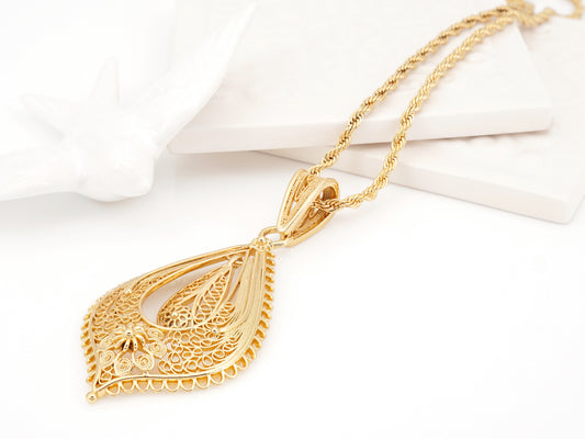 Colar Mordoma, Inspirado na Filigrana Portuguesa, Aço Inoxidável Dourado