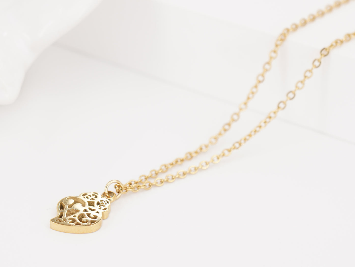 Colar Coração de Viana Mini, Inspirado na Filigrana Portuguesa, Aço Inoxidável Dourado