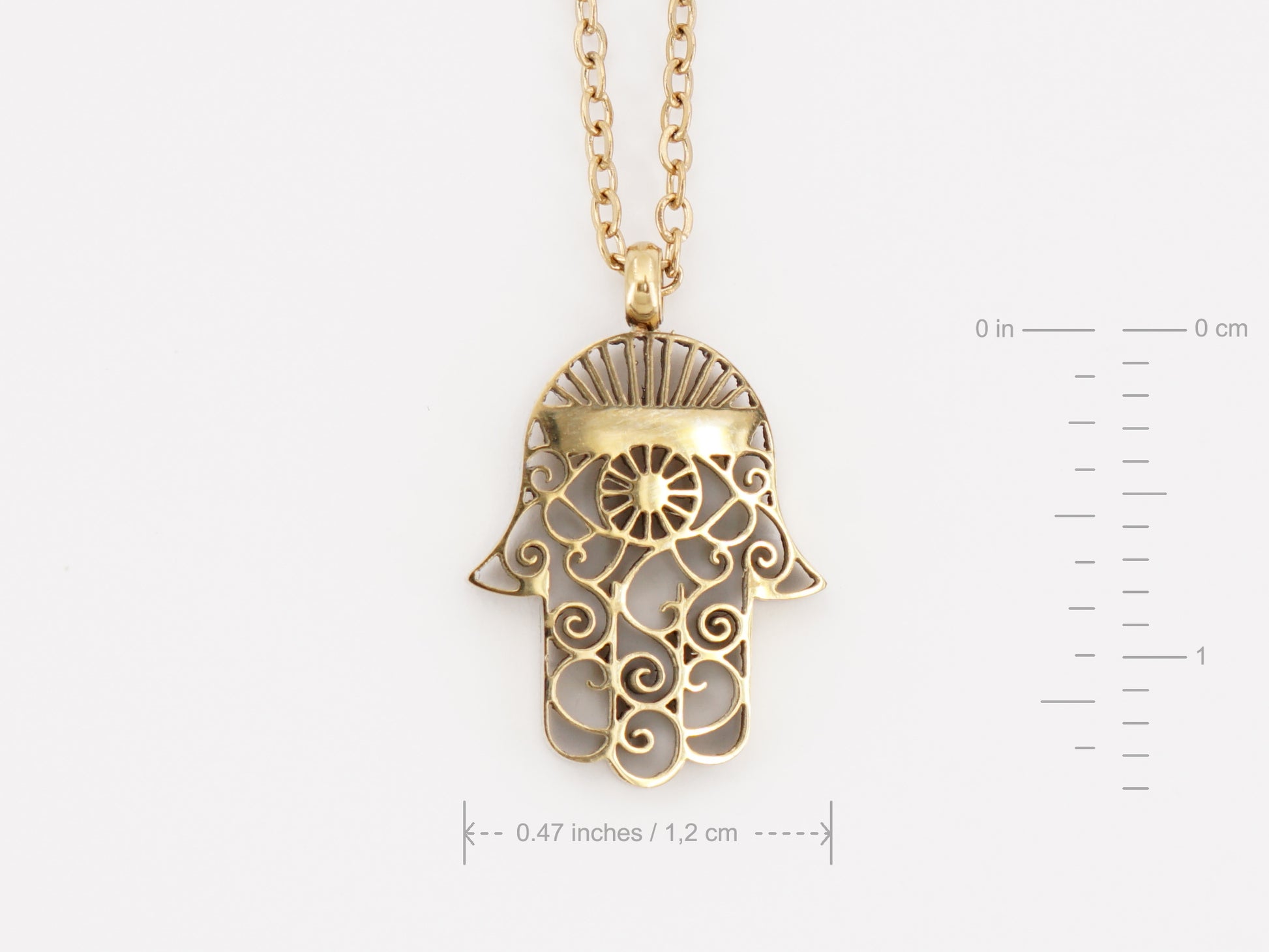 Colar com Mão de Fátima Pequena, Inspirado na Filigrana Portuguesa, Aço Inoxidável Dourado - Medidas Medalha