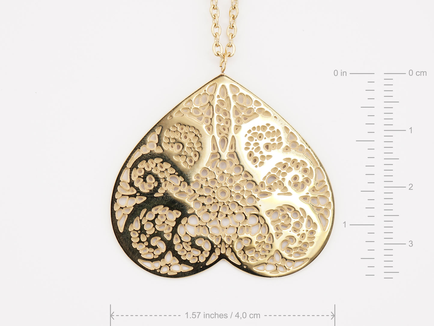 Colar com Coração de Viana Invertido, Inspirado na Filigrana Portuguesa, Aço Inoxidável Dourado - Medidas Medalha
