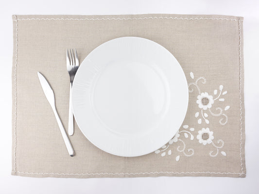 Individual de Mesa, Desenho Branco, Bordado de Viana