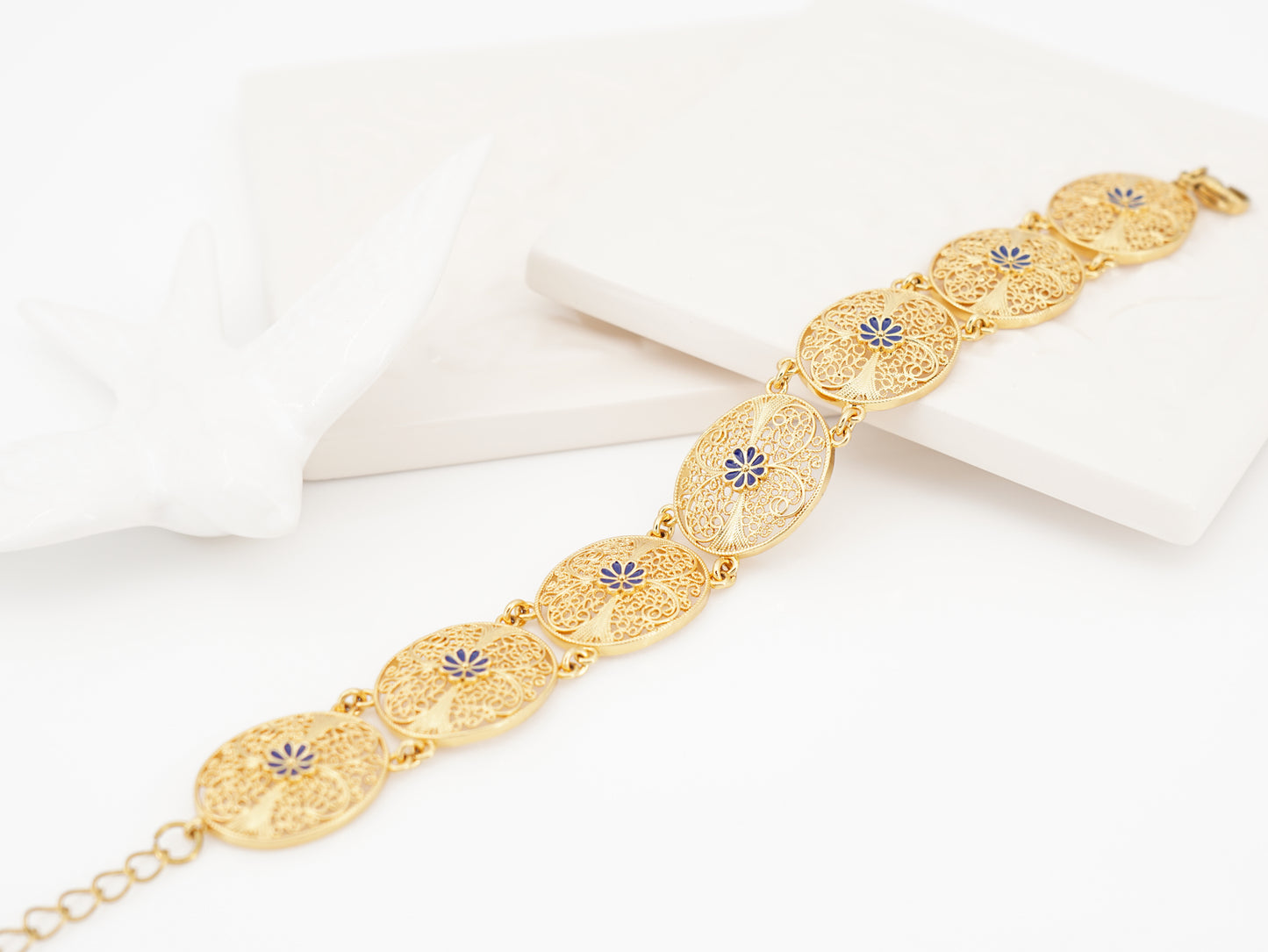 Pulseira Ovais com Pormenores Azuis, Inspirado na Filigrana Portuguesa, Aço Inoxidável Dourado