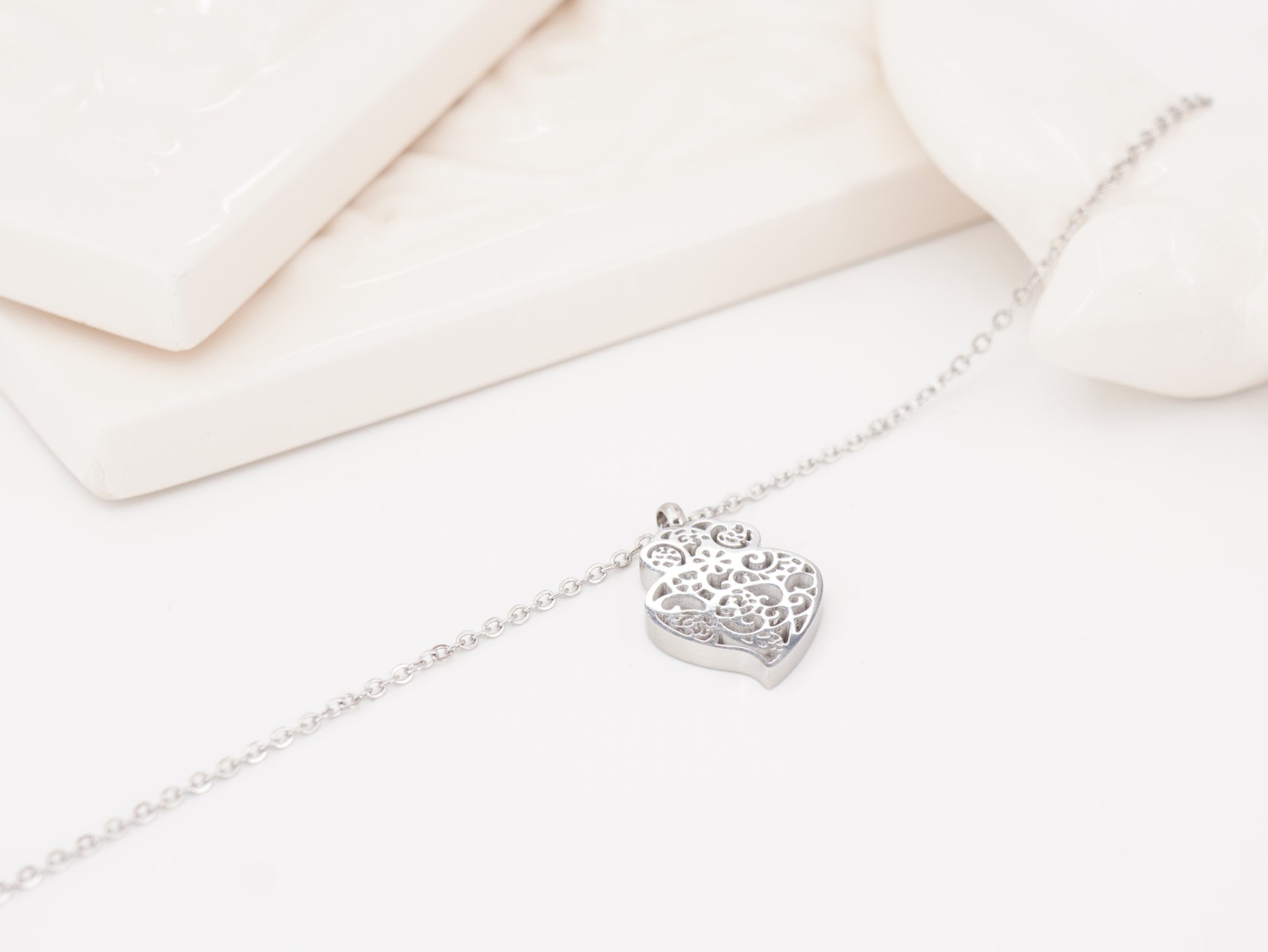 Pulseira Coração de Viana Estilizado Pequeno, Inspirado na Filigrana Portuguesa, Aço Inoxidável
