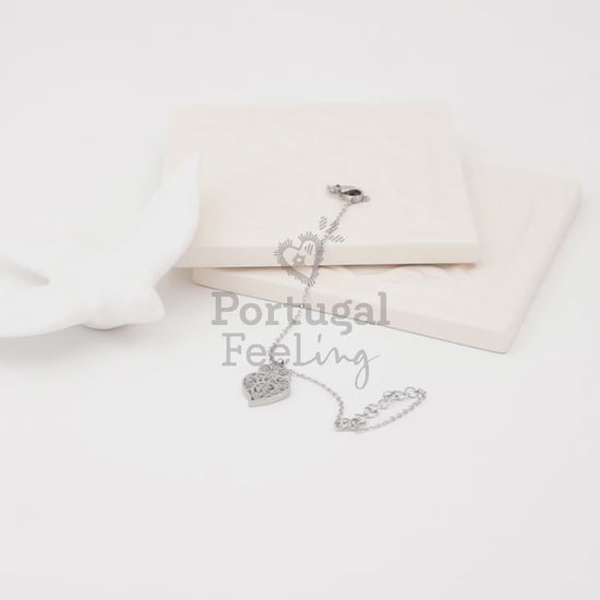 Pulseira Coração de Viana Estilizado Pequeno, Inspirado na Filigrana Portuguesa, Aço Inoxidável - Vídeo