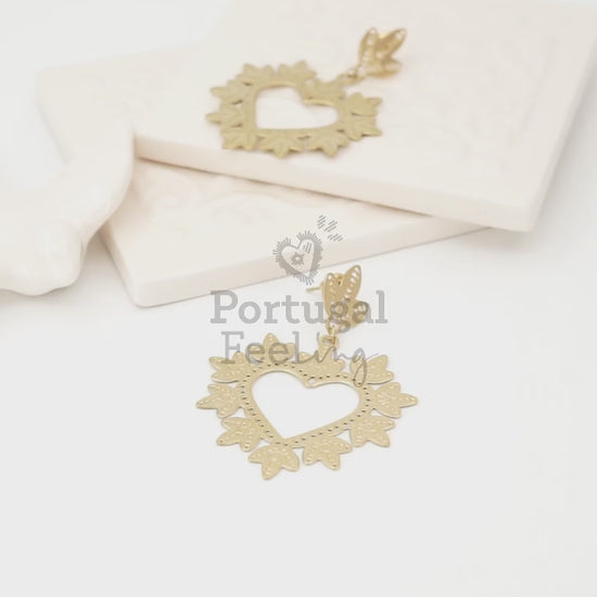 Brincos Coração Folhinhas, Inspirados na Filigrana Portuguesa, Aço Inoxidável Dourado - Vídeo