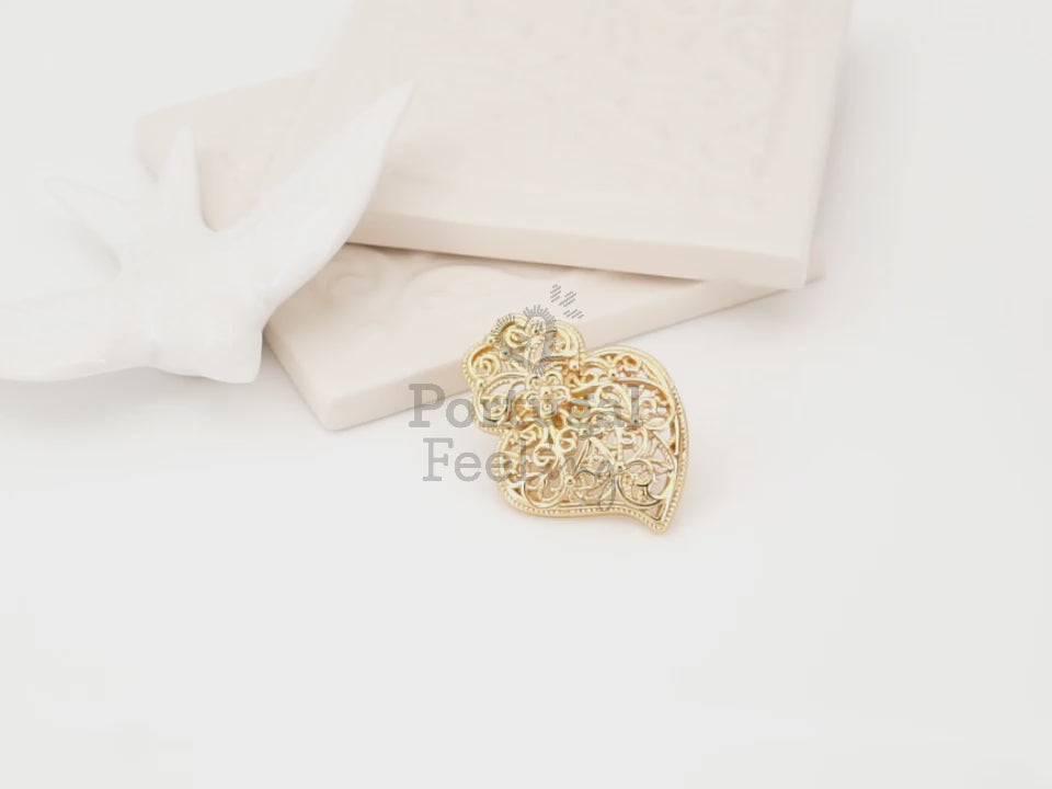 Pin Coração de Viana Tradicional Médio, Inspirado na Filigrana Portuguesa, Aço Inoxidável Dourado - Vídeo