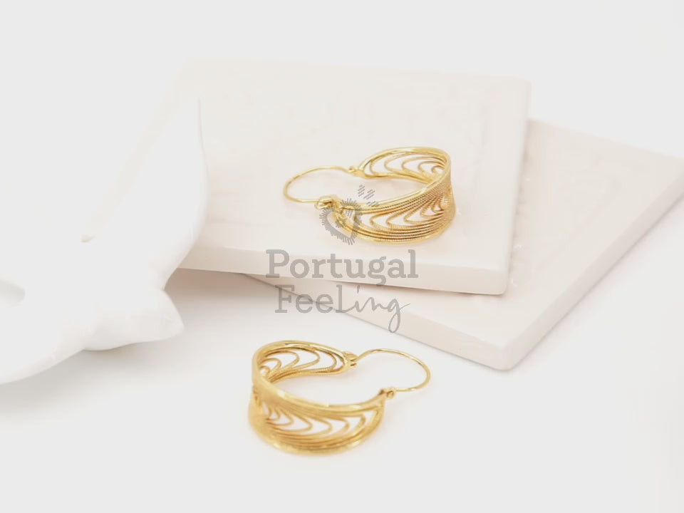 Argolas Tradicionais, Inspiradas na Filigrana Portuguesa, Aço Inoxidável Dourado - Vídeo