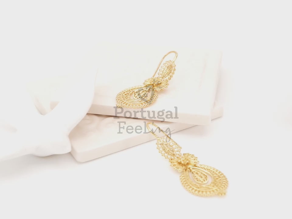Brincos Princesa Médios, Inspirados na Filigrana Portuguesa, Aço Inoxidável Dourado - Vídeo