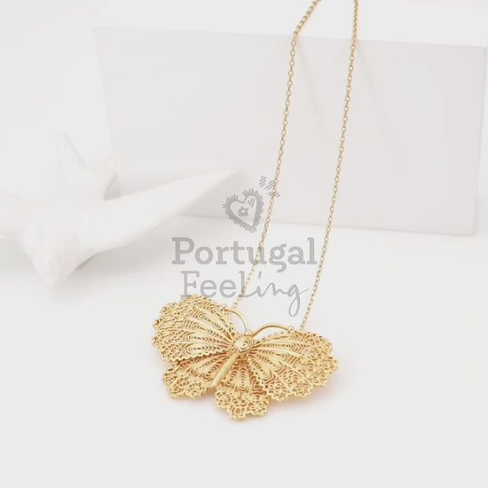 Colar Borboleta, Inspirado na Filigrana Portuguesa, Aço Inoxidável Dourado - Vídeo