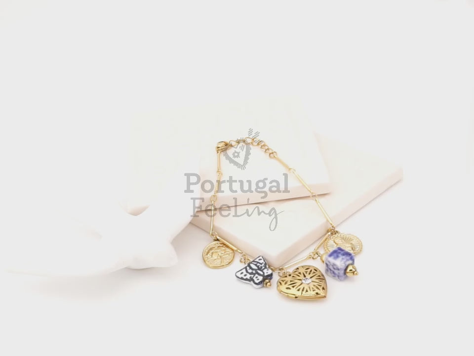 Pulseira de Berloques Tons Azuis, Inspirado na Filigrana Portuguesa, Aço Inoxidável Dourado - Vídeo