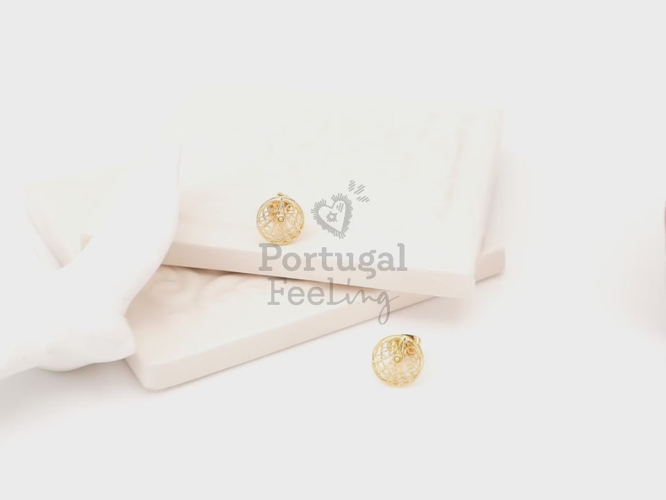 Brincos Circulos Pequenos, Inspirados na Filigrana Portuguesa, Aço Inoxidável Dourado - Vídeo