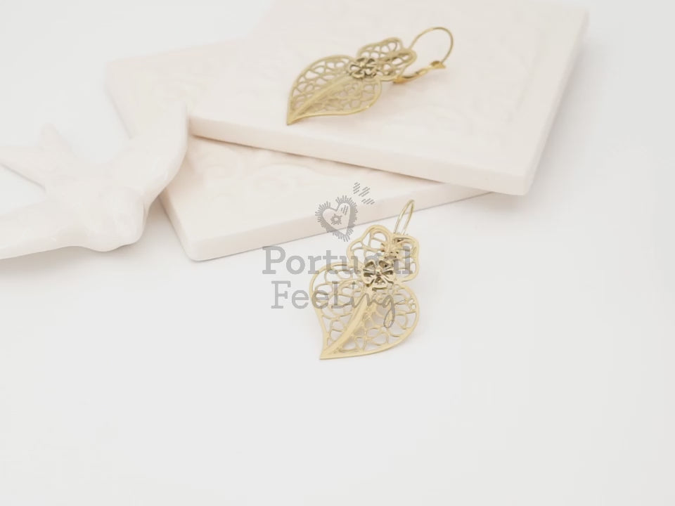 Brincos Coração de Viana Médios, Inspirados na Filigrana Portuguesa, Aço Inoxidável Dourado - Vídeo