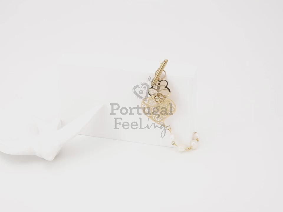 Pulseira Coração de Viana e Pérolas, Inspirado na Filigrana Portuguesa, Aço Inoxidável Dourado - Vídeo