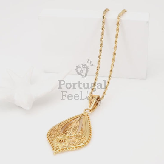 Colar Mordoma, Inspirado na Filigrana Portuguesa, Aço Inoxidável Dourado - Vídeo