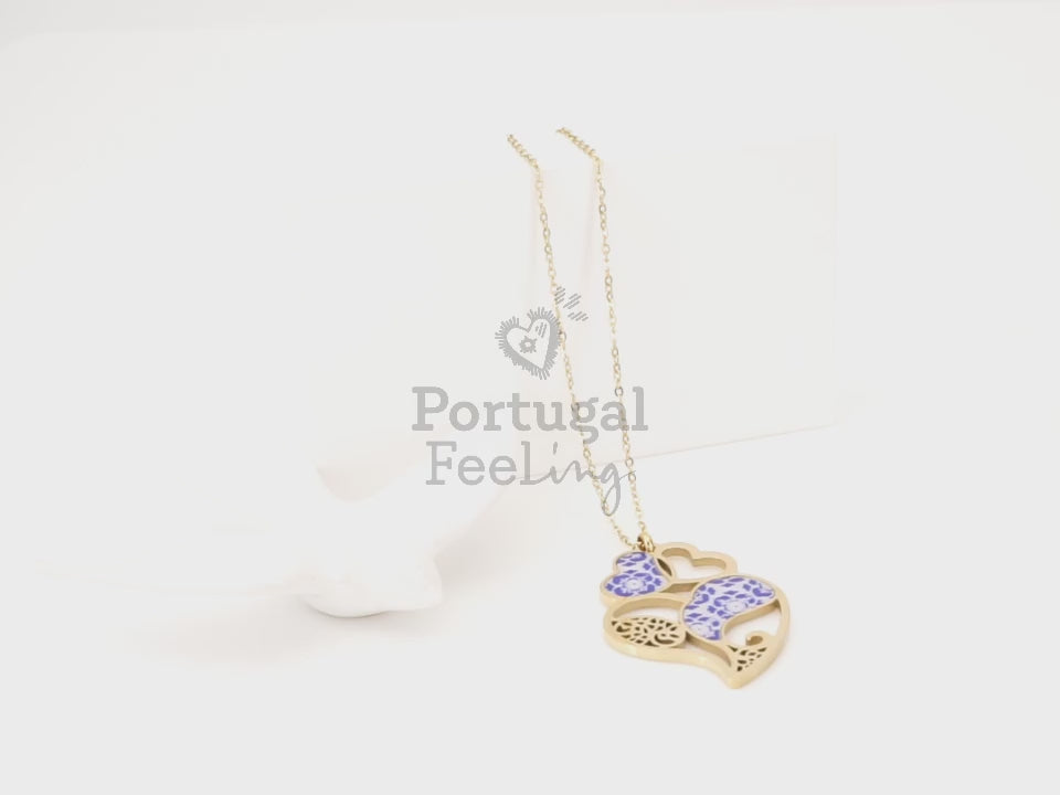 Colar Coração e Azulejo Português, Inspirado na Filigrana Portuguesa, Aço Inoxidável Dourado - Vídeo