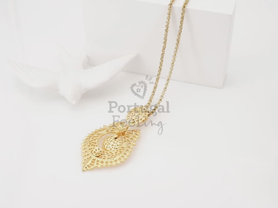 Colar Rainha, Inspirado na Filigrana Portuguesa, Aço Inoxidável Dourado - Vídeo