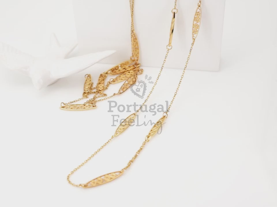 Colar Trancelim Comprido, Inspirado na Filigrana Portuguesa, Aço Inoxidável Dourado - Vídeo