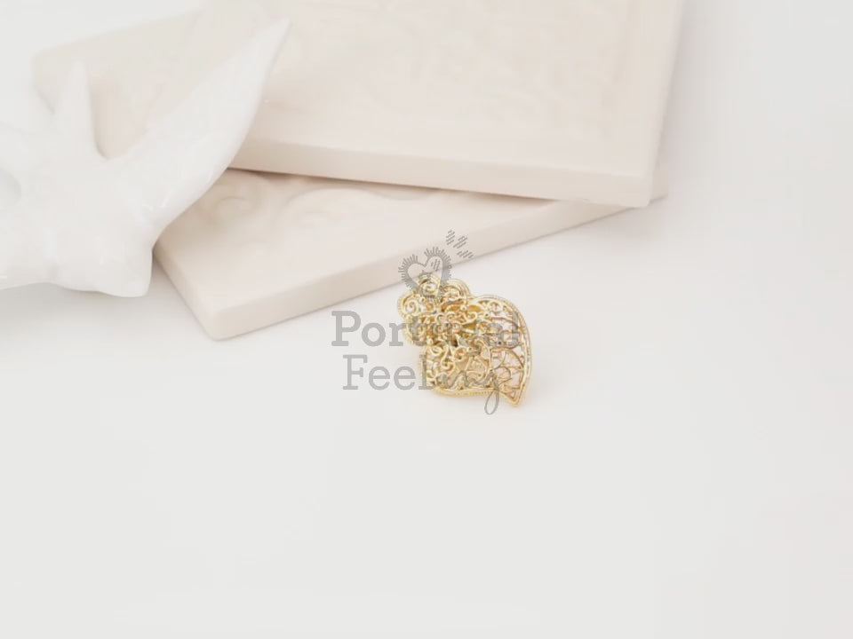 Pin Coração de Viana Tradicional Pequeno, Inspirado na Filigrana Portuguesa, Aço Inoxidável Dourado - Vídeo