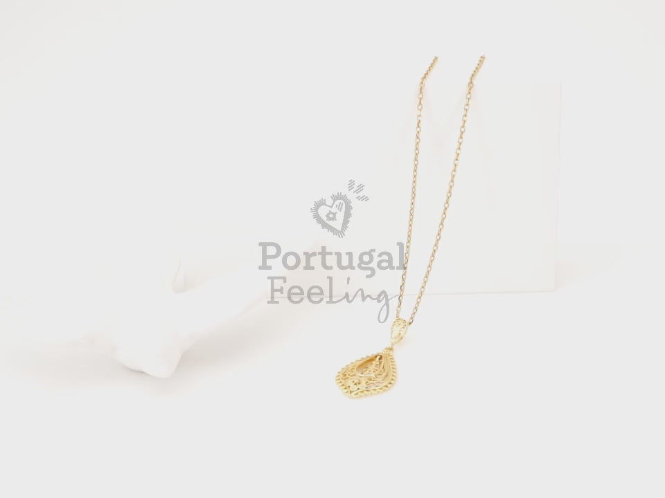 Colar Lágrima Rica Pequena, Inspirado na Filigrana Portuguesa, Aço Inoxidável Dourado - Vídeo